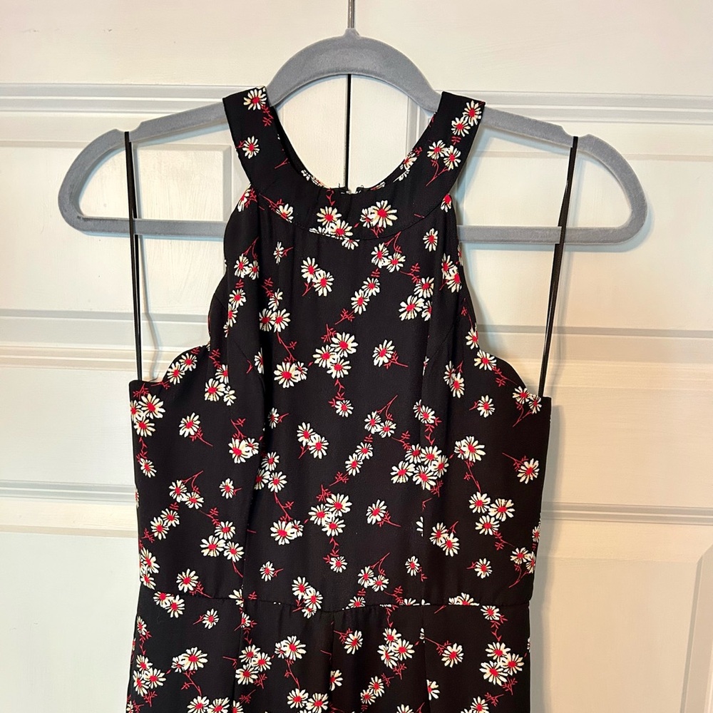 Women’s NWT Sleeveless Floral Print Jumpsuit